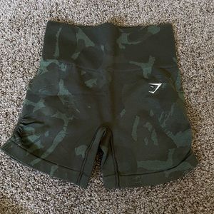gymshark green camo shorts